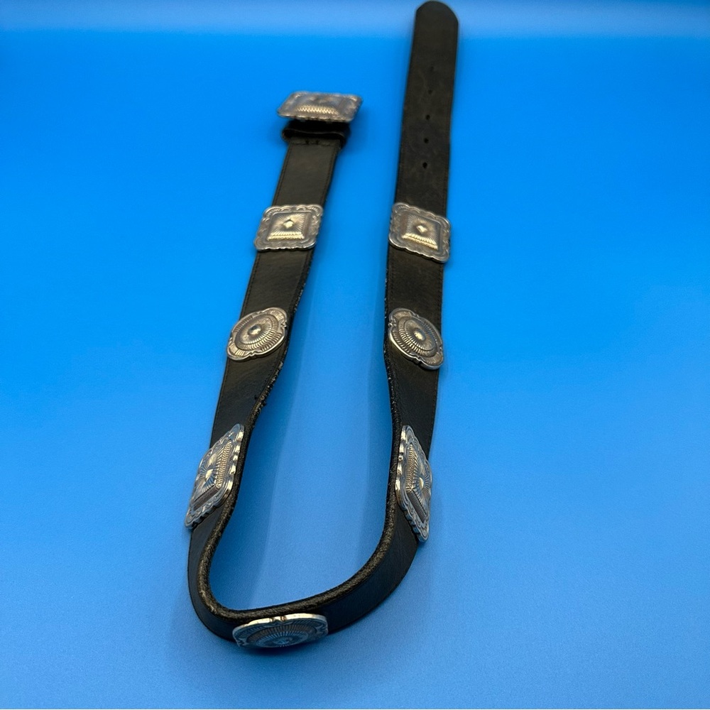 Brighton Vintage Black Leather Concho Belt – Silver Tone, 7 Conchos, Size Medium - Picture 13 of 14